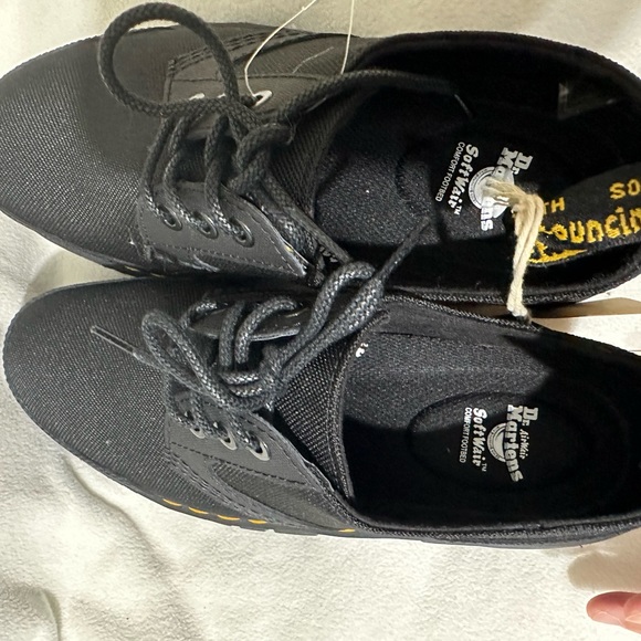 BRAND NEW: Dr. Martens - Picture 12 of 17